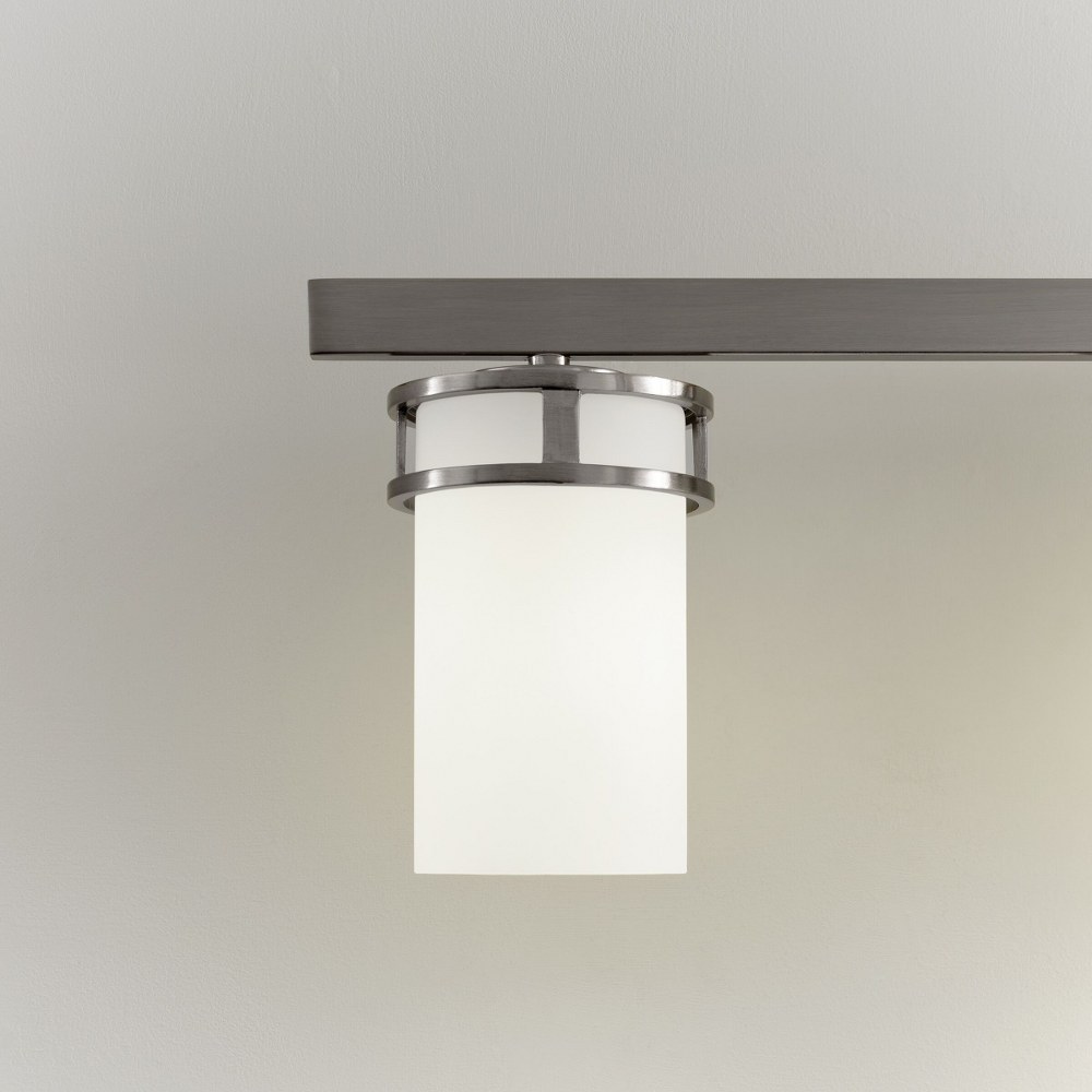 4421604-962